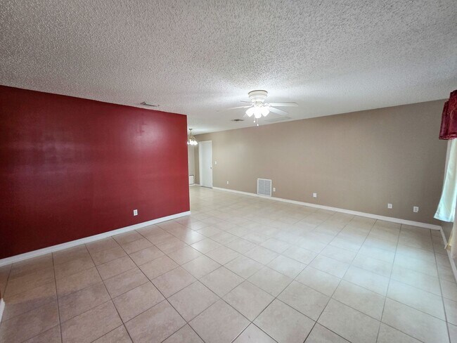 725 17th Pl SW in Vero Beach, FL - Building Photo - Building Photo