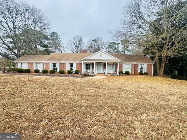 property at 110 Pine St