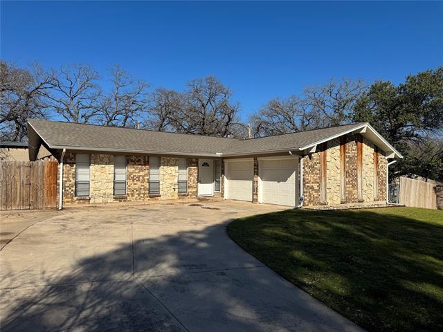 412 Glenhaven Dr in Azle, TX - Building Photo