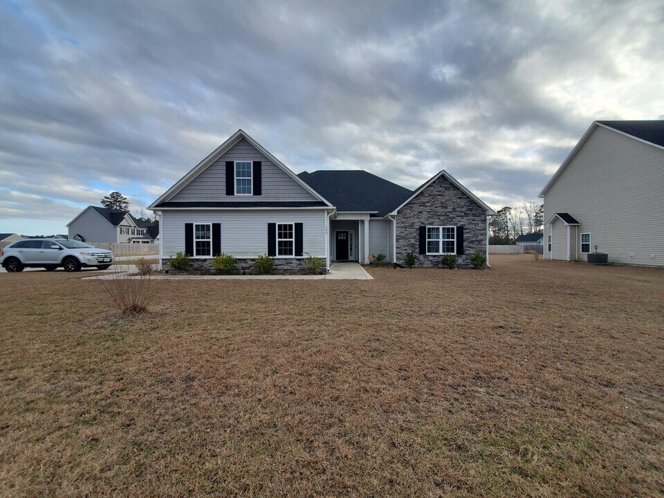 600 Unity Ct in Jacksonville, NC - Building Photo