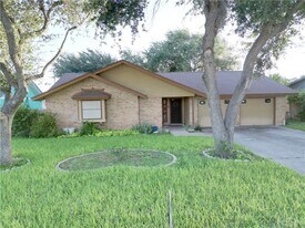 25 Carnation Ave in McAllen, TX - Building Photo