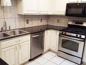 3848 Kirby Dr in Denton, TX - Building Photo - Building Photo