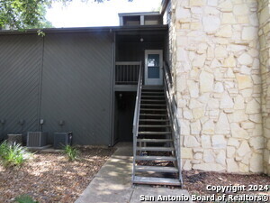 3843 Barrington St in San Antonio, TX - Building Photo - Building Photo