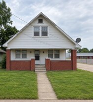 1019-1019 W Memorial Dr in Muncie, IN - Building Photo