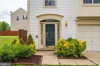 6352 Dakine Cir in Springfield, VA - Building Photo - Building Photo