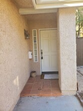 6695 Indianbroom Ct in Oak Park, CA - Foto de edificio - Building Photo