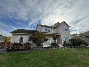 1379 Amber Ct NE in Poulsbo, WA - Building Photo - Building Photo