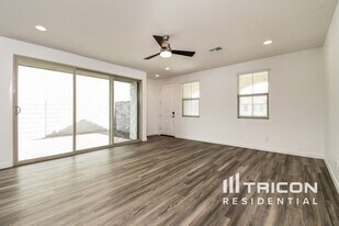 9315 E Strobe Ave in Mesa, AZ - Building Photo