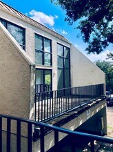3005 Walnut Bend Ln in Houston, TX - Building Photo - Building Photo