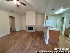 6323 Worchester Knoll in San Antonio, TX - Building Photo - Building Photo