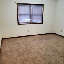 160 W Rd in Pleasant Valley, NY - Building Photo - Building Photo