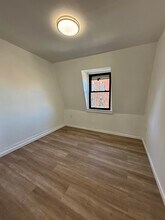 82 Madison Ave-Unit -3 in Jersey City, NJ - Building Photo - Building Photo