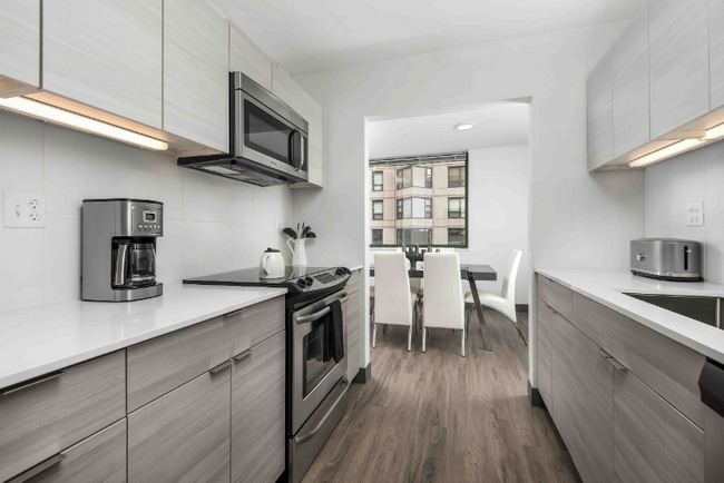 425 E Ohio St in Chicago, IL - Foto de edificio - Building Photo