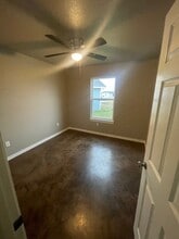 109 Quail Meadows Dr in Rio Vista, TX - Building Photo - Building Photo