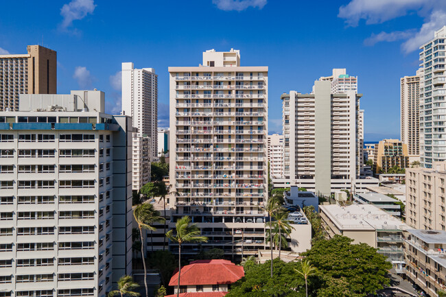 Waikiki Lanais in Honolulu, HI - Foto de edificio - Building Photo