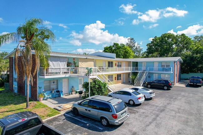 The Quartz in Sarasota, FL - Building Photo - Primary Photo