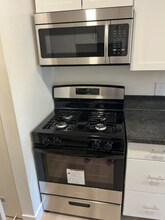 800 Kelly Way in Folsom, CA - Building Photo - Building Photo