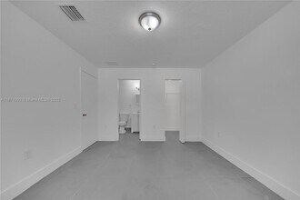 3737 NW 20th Ave in Miami, FL - Building Photo - Building Photo