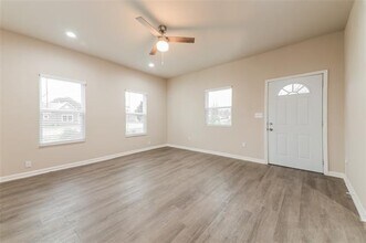 123 S 2nd St in Sanger, TX - Building Photo - Building Photo