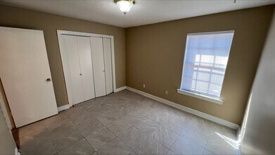 3216 S Mendenhall Rd in Memphis, TN - Building Photo - Building Photo