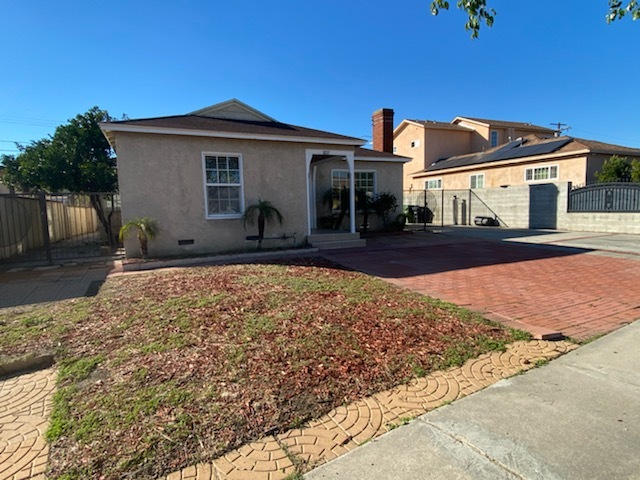 7637 Shadyglade Ave in North Hollywood, CA - Building Photo