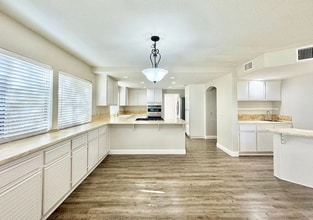 11918 Avenida Consentido in San Diego, CA - Building Photo - Building Photo