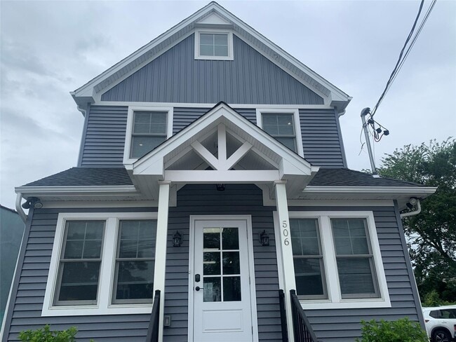 property at 506 Lakeview Ave