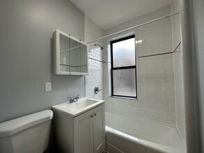 117 Corbin Ave in Jersey City, NJ - Building Photo - Building Photo