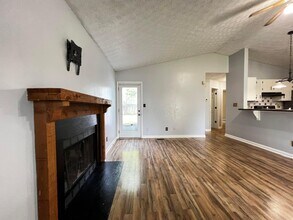 2470 Dunsworth Dr in Columbus, OH - Building Photo - Building Photo