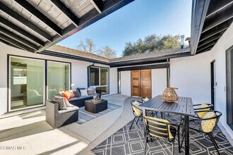 1387 Breckford Ct in Westlake Village, CA - Building Photo - Building Photo
