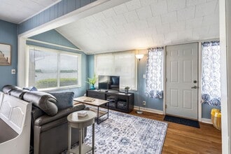 1205 S N Channel Dr in Syracuse, IN - Building Photo - Building Photo