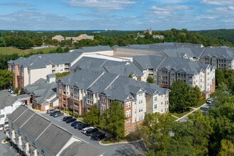High View at Hunt Valley in Hunt Valley, MD - Building Photo - Building Photo