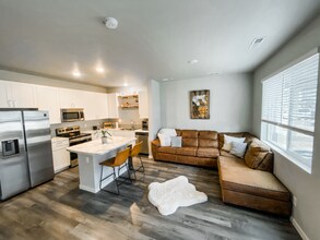 720 Oregon Trail in Ault, CO - Building Photo - Building Photo