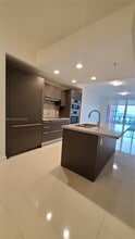 7751 NW 107th Ave in Doral, FL - Building Photo - Building Photo