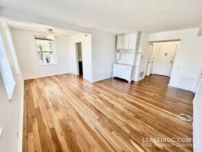 3620 38th St NW in Washington, DC - Building Photo - Building Photo
