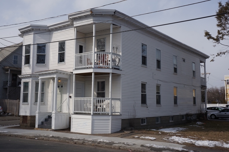 47 Leavitt St in Salem, MA - Building Photo