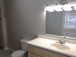 2216 W Woodlawn Ave in Tampa, FL - Building Photo - Building Photo