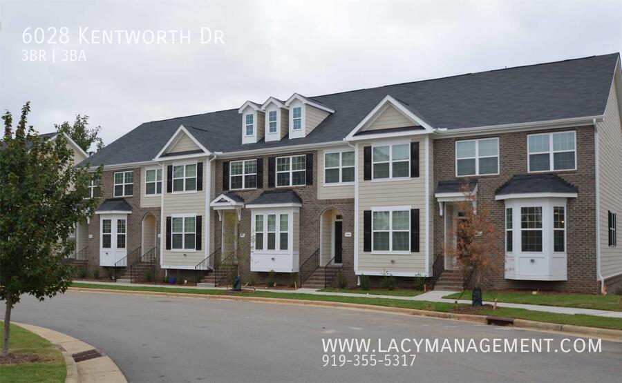 6028 Kentworth Dr in Holly Springs, NC - Building Photo