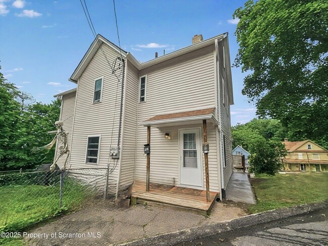 property at 2103 Hollister Ave
