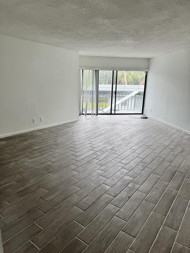 property at 1720 N Congress Ave