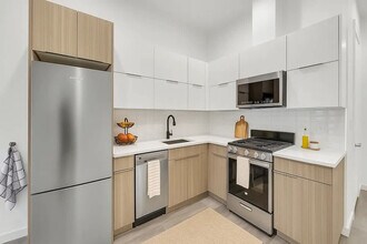 94 Weirfield St in Brooklyn, NY - Building Photo - Building Photo