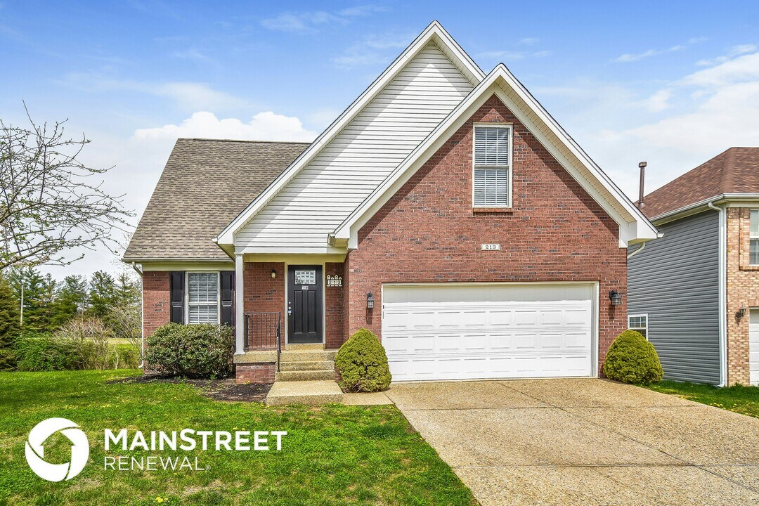 213 Tex Ave in Louisville, KY - Foto de edificio