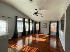 15529 Staked Plains Loop in Austin, TX - Building Photo - Building Photo