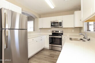 1706 W Lydia Ln in Phoenix, AZ - Building Photo - Building Photo