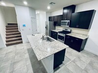 9255 S Park St in Las Vegas, NV - Building Photo - Building Photo