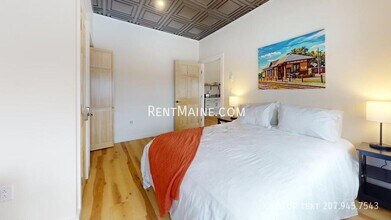 113 N Lancey St in Pittsfield, ME - Foto de edificio - Building Photo