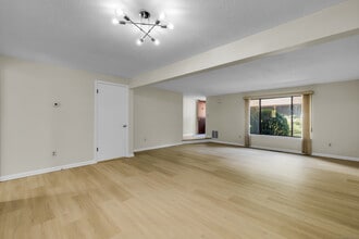 103 Cliffside Dr in Manchester, CT - Building Photo - Building Photo