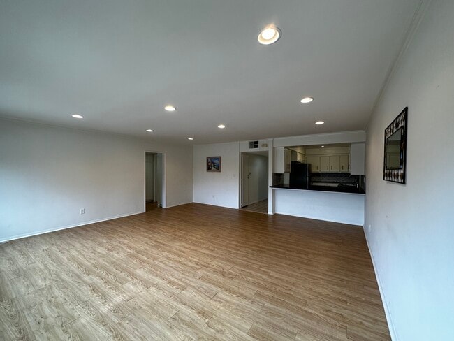 1015 N Michillinda Ave, Unit 109, Unit 109