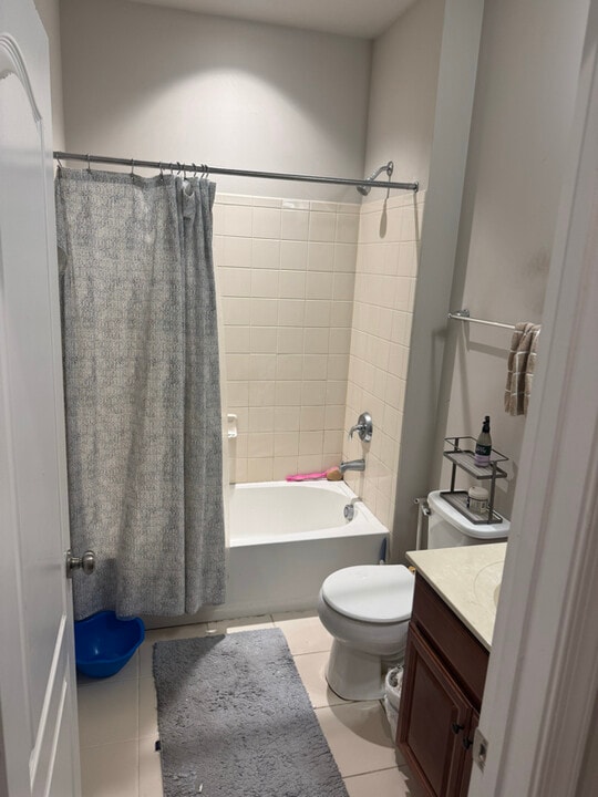 9102 Vlg Spgs Dr in Upper Marlboro, MD - Foto de edificio