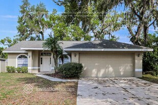 8008 55th St E in Palmetto, FL - Building Photo